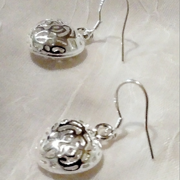 .925 silver Flower People Earrings - Picture 2 of 5